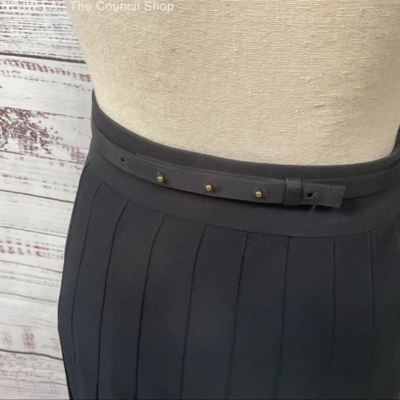 Zimmermann Black Pleated Belted Gold
Tone Horsebite Long Skirt - Size 0 - Picture 6 of 8